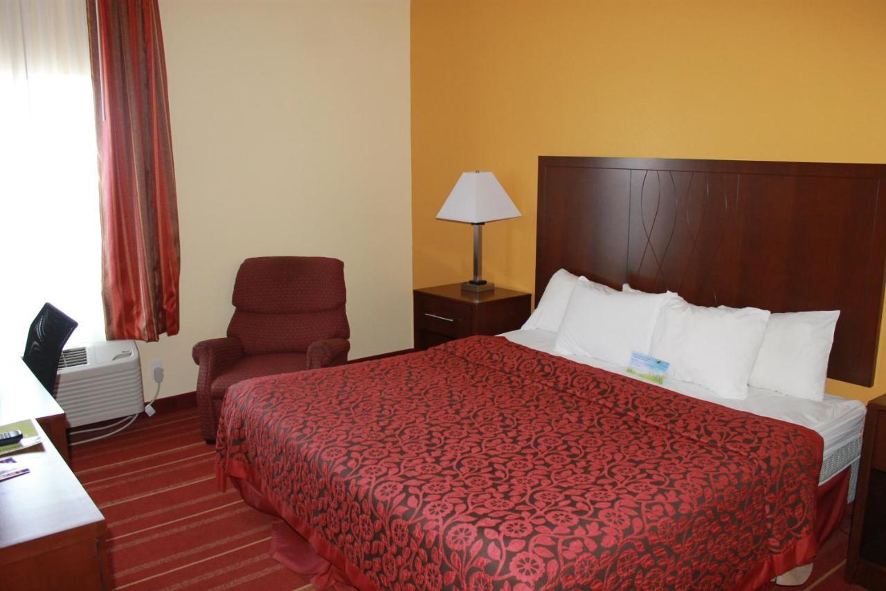 Days Inn By Wyndham Walcott Davenport Buitenkant foto